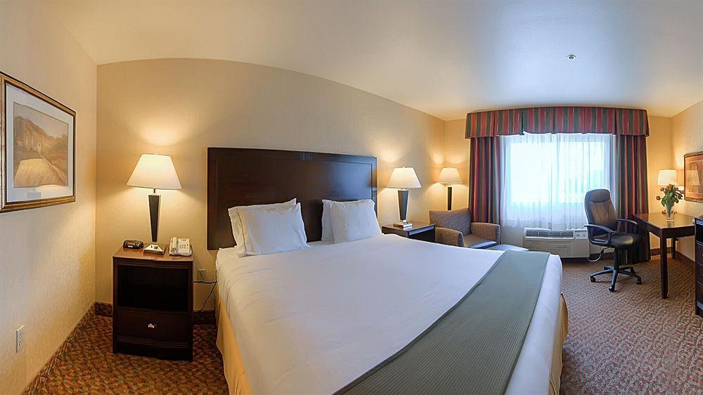 Holiday Inn Express Temecula By Ihg Extérieur photo